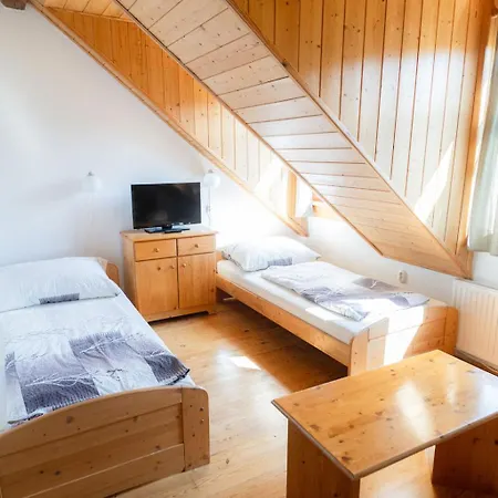 Mlyn Kamenice Klucenice Exteriér fotografie